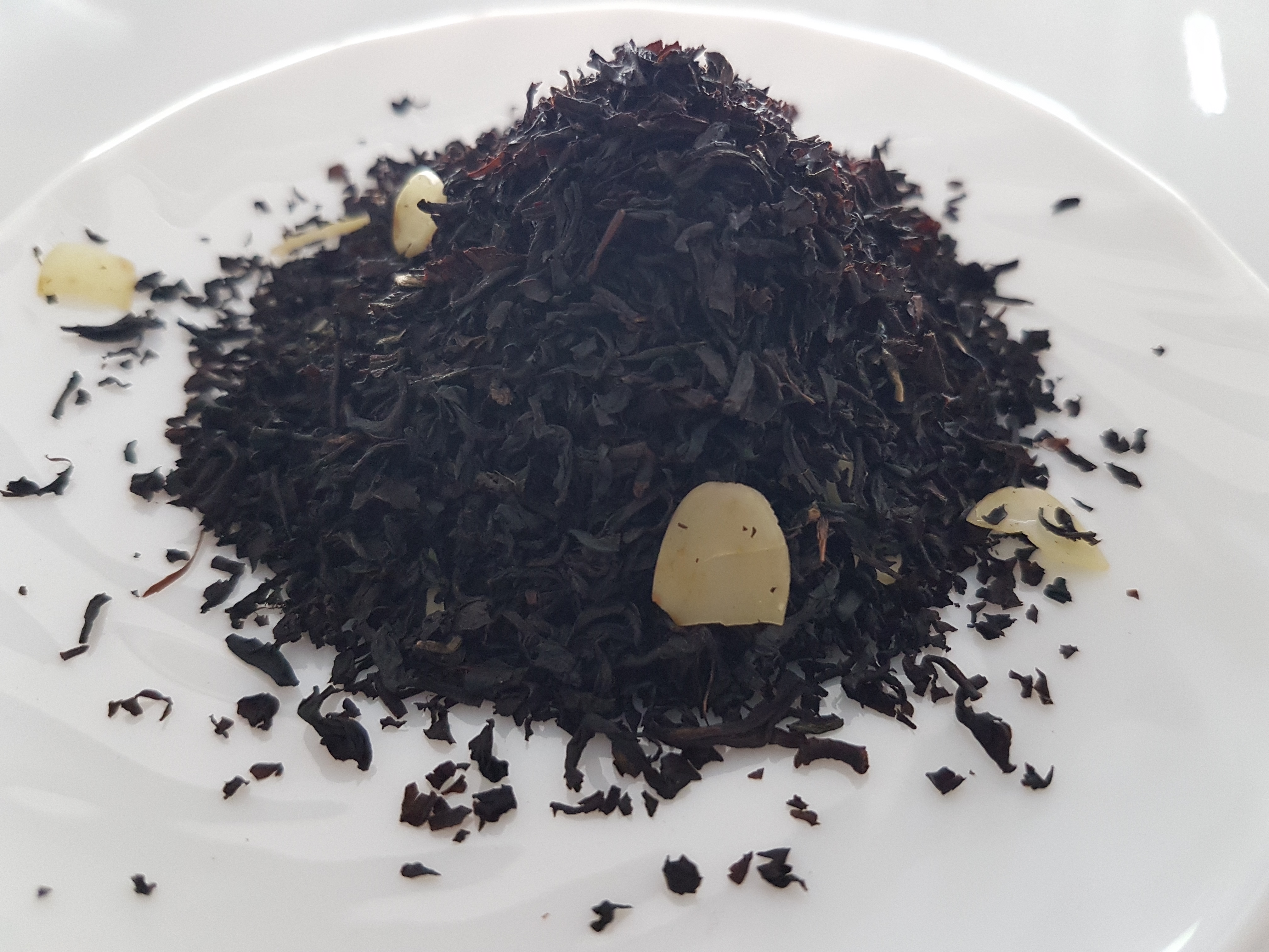 Schwarztee Marzipan